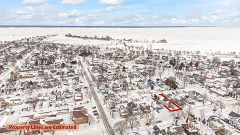 View/Area - 417 S 8th, Escanaba, MI 49829 photo 3 of 3