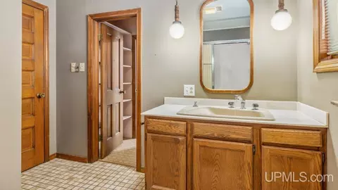 Bath - 417 S 8th, Escanaba, MI 49829 photo 1 of 2