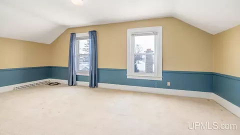 Bedroom - 417 S 8th, Escanaba, MI 49829 photo 1 of 6