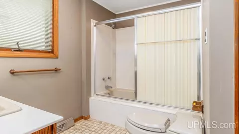 Bath - 417 S 8th, Escanaba, MI 49829 photo 2 of 2