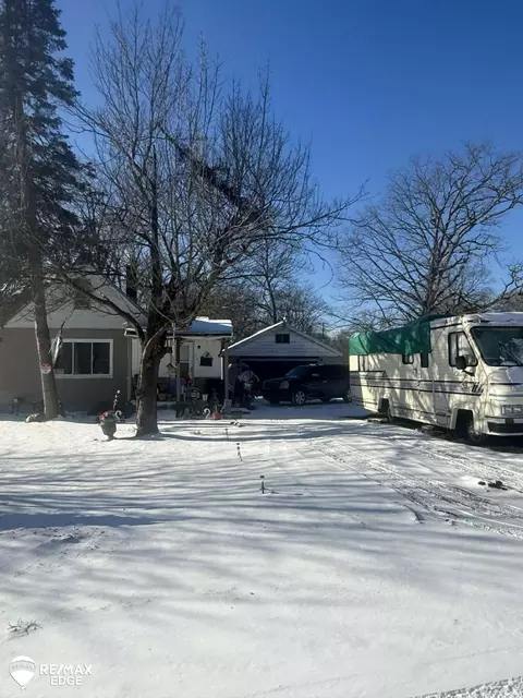 5261 Harvard, Flint, MI 48505