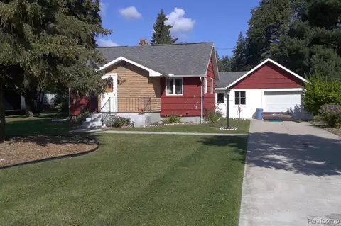 3209 Hospers, Grand Blanc, MI 48439