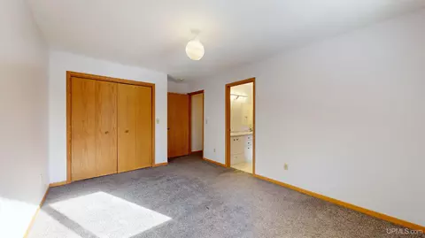 Bedroom - 4318 K, Bark River, MI 49807 photo 5 of 5