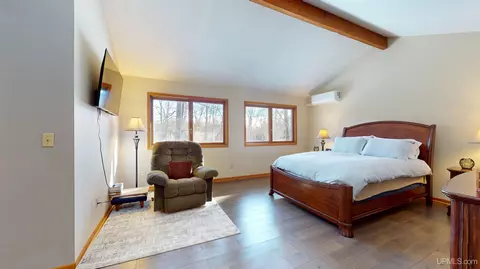 Bedroom - 4318 K, Bark River, MI 49807 photo 1 of 5