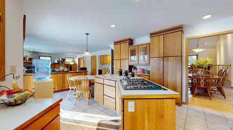 Kitchen - 4318 K, Bark River, MI 49807 photo 2 of 5