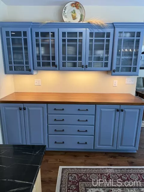 Kitchen - E4650 M28, Au Train, MI 49806 photo 6 of 6
