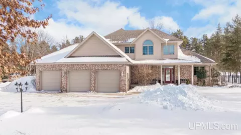 7726 N Lake Bluff O5, Gladstone, MI 49837