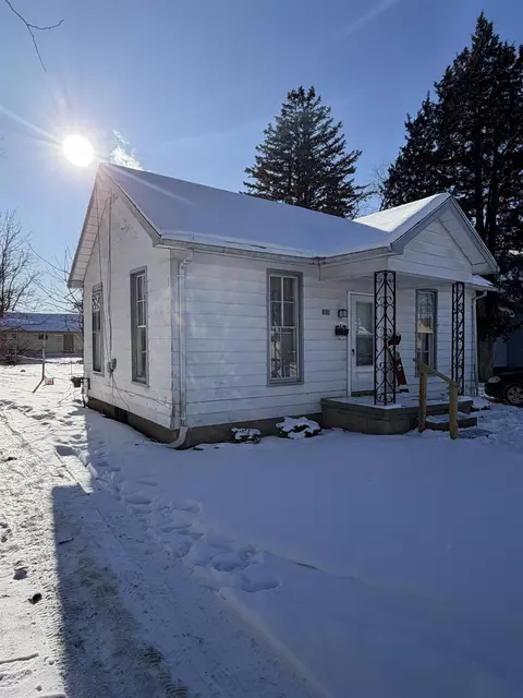 3101 Barth, Flint, MI 48504