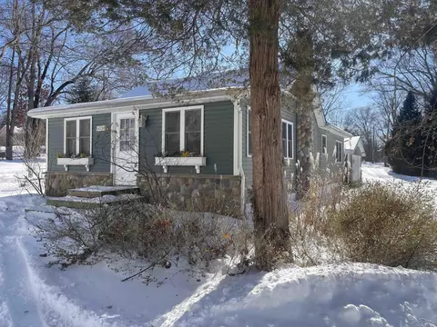6034 Plymouth, Brighton, MI 48116