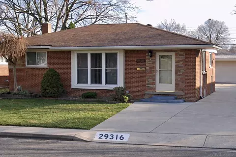 29316 N Roan, Warren, MI 48093