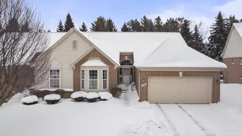 1230 Churchill, Rochester, MI 48307