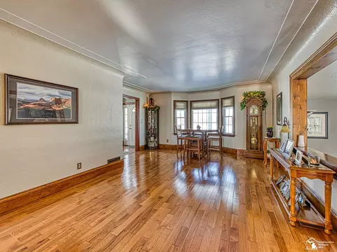 421 E Sub Sta, Temperance, MI 48182 photo 9