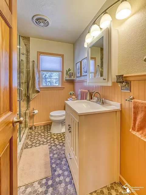421 E Sub Sta, Temperance, MI 48182 photo 27