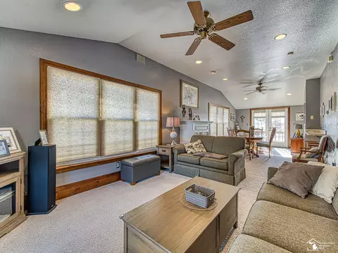 421 E Sub Sta, Temperance, MI 48182 photo 18