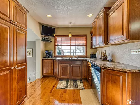 421 E Sub Sta, Temperance, MI 48182 photo 6