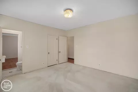 Bedroom - 943 Harcourt, Grosse Pointe, MI 48230 photo 1 of 7