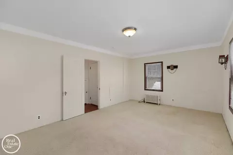 Bedroom - 943 Harcourt, Grosse Pointe, MI 48230 photo 5 of 7