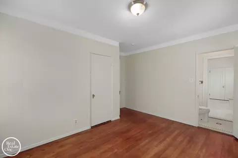 Bedroom - 943 Harcourt, Grosse Pointe, MI 48230 photo 4 of 7