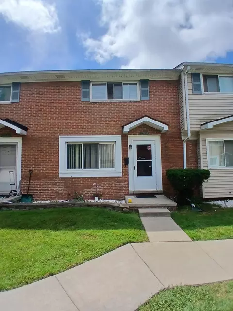 25934 Jeanette #BLDG 4, Roseville, MI 48066