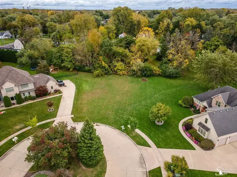 714 Bethpage, Monroe, MI 48162 photo 2