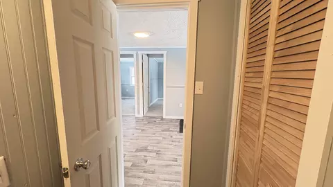 Entry Way - Undisclosed, Harrison, MI 48625 photo 5 of 6