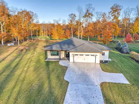 1522 N Country Clb, Manistique, MI 49854