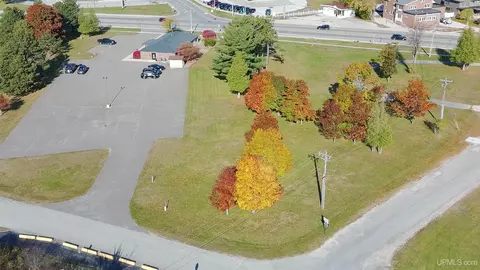 Vacant Us 2, Manistique, MI 49854
