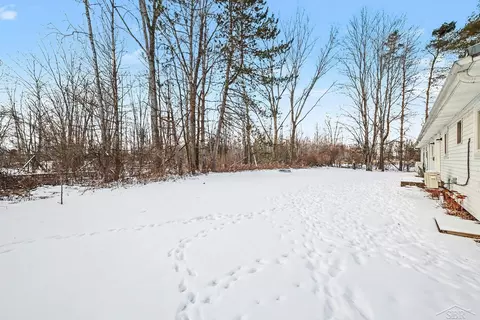 Exterior - 2940 S Brennan, Hemlock, MI 48626 photo 1 of 3