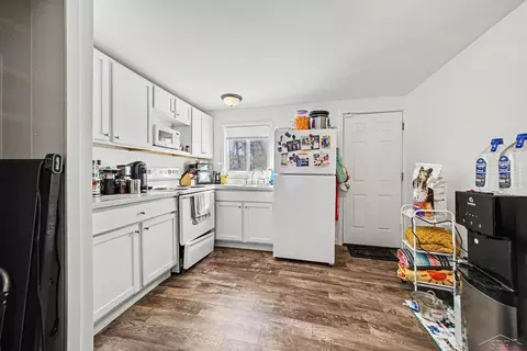 Kitchen - 2940 S Brennan, Hemlock, MI 48626 photo 1 of 1