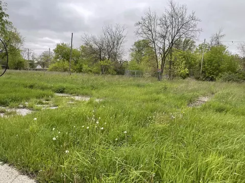 2113 Annsley St, Saginaw, MI 48601
