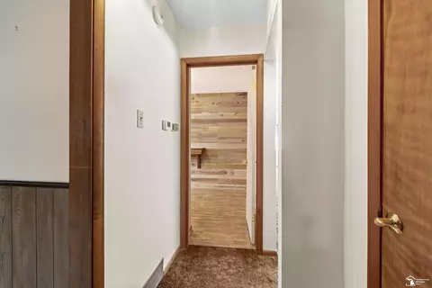 Entry Way - 11044 Secor, Temperance, MI 48182 photo 3 of 7