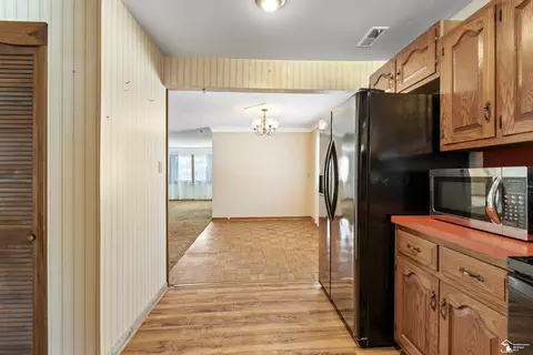 Entry Way - 11044 Secor, Temperance, MI 48182 photo 4 of 7