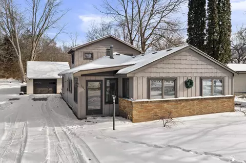 Exterior - 11044 Secor, Temperance, MI 48182 photo 2 of 9