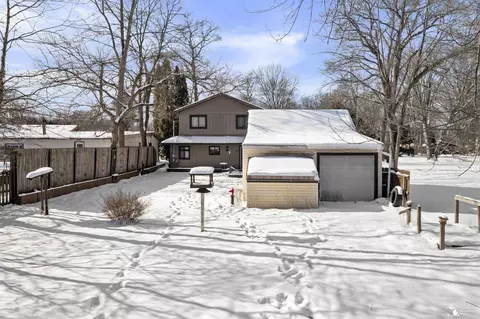 Exterior - 11044 Secor, Temperance, MI 48182 photo 8 of 9