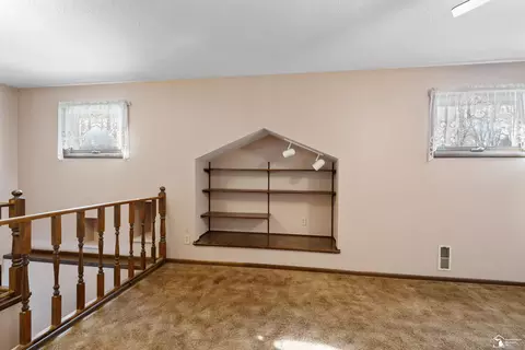 Living - 11044 Secor, Temperance, MI 48182 photo 5 of 5