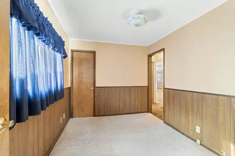 Bedroom - 11044 Secor, Temperance, MI 48182 photo 3 of 3