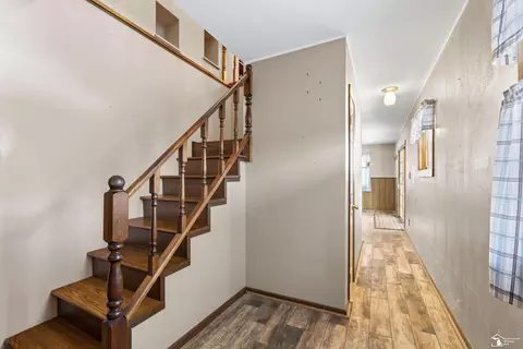 Entry Way - 11044 Secor, Temperance, MI 48182 photo 7 of 7