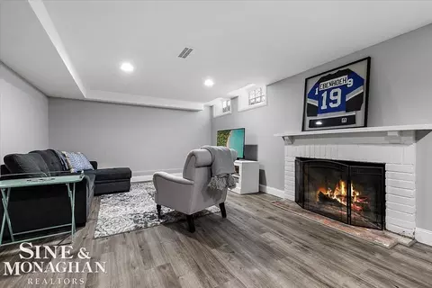 614 Rivard, Grosse Pointe, MI 48230 photo 30