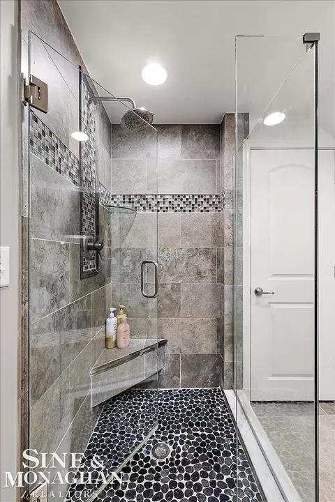 614 Rivard, Grosse Pointe, MI 48230 photo 25