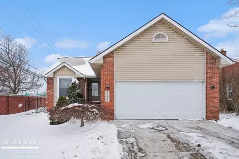 11440 Arcola, Livonia, MI 48150