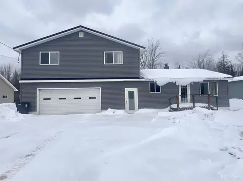 4237 M, Escanaba, MI 49829