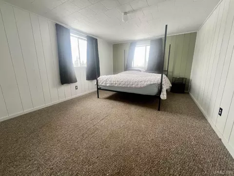 Bedroom - 4237 M, Escanaba, MI 49829 photo 1 of 4