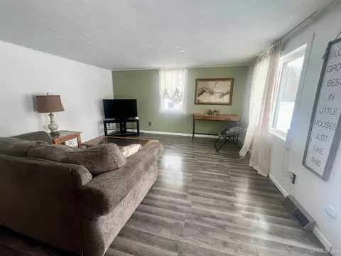 Living - 4237 M, Escanaba, MI 49829 photo 1 of 2