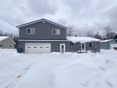Exterior - 4237 M, Escanaba, MI 49829 photo 3 of 3