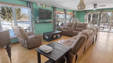 Living - 8178 E Stockwell, Harrison, MI 48625 photo 2 of 4