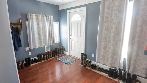 Entry Way - 8178 E Stockwell, Harrison, MI 48625 photo 1 of 4