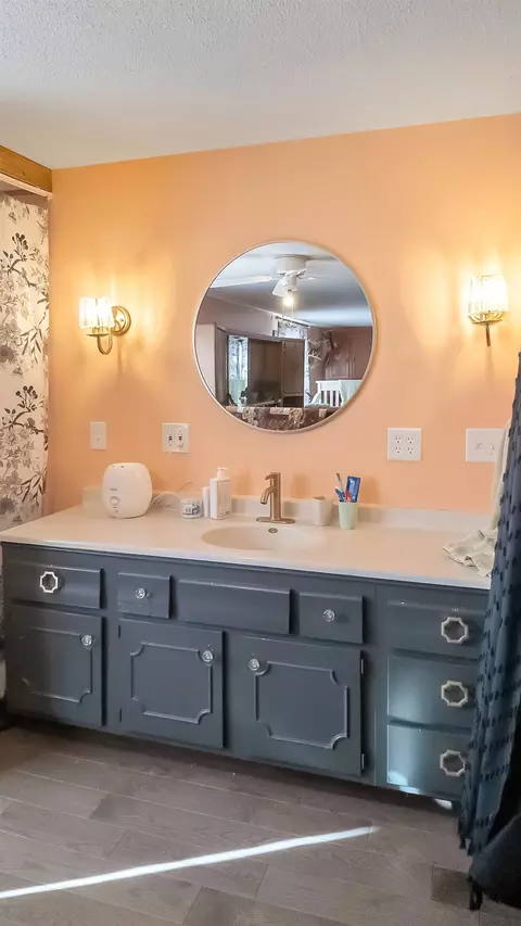 Bath - 8178 E Stockwell, Harrison, MI 48625 photo 7 of 12
