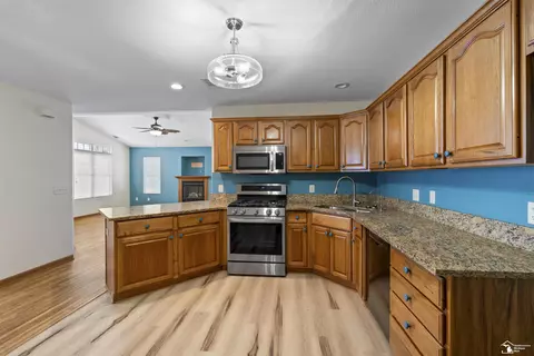 Kitchen - 2410 Sutton, Temperance, MI 48182 photo 1 of 2