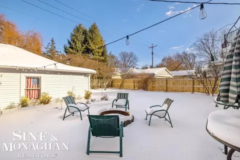 Exterior - 1264 Bishop, Grosse Pointe Park, MI 48230 photo 7 of 12