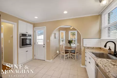 Kitchen - 1264 Bishop, Grosse Pointe Park, MI 48230 photo 3 of 3